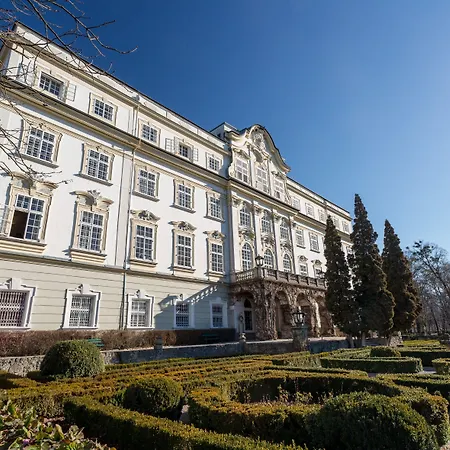 Schloss Leopoldskron Отель 3*
