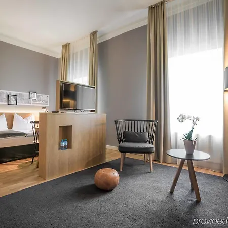 Otel Schloss Leopoldskron 3*