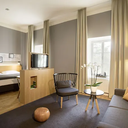 シュロス レオポルドスクロン